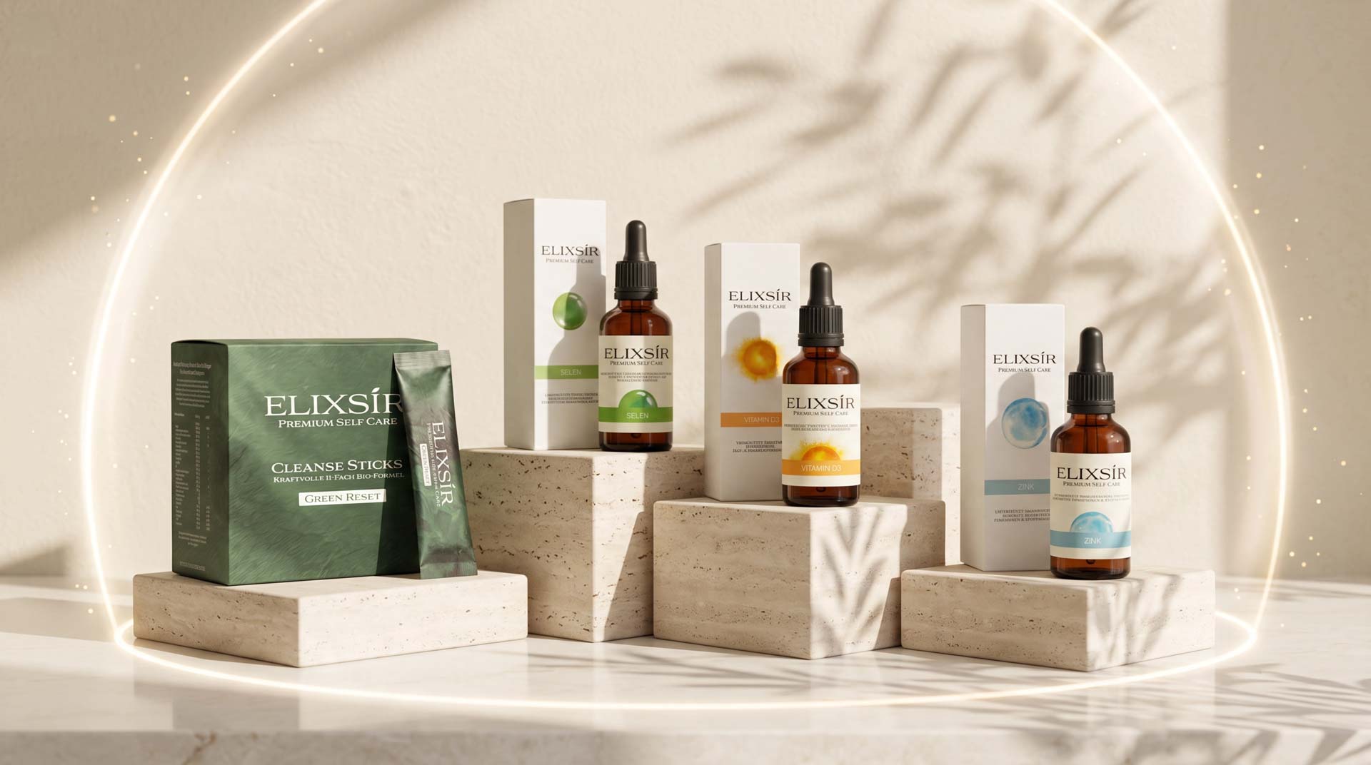 Elixsír Cleanse-Sticks-Box und drei Tropfflaschen mit Schachteln auf Steinpodesten, umgeben von einem leuchtenden Bogen